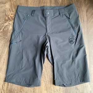 Men's MAMMUT Hiking Short - Graphite